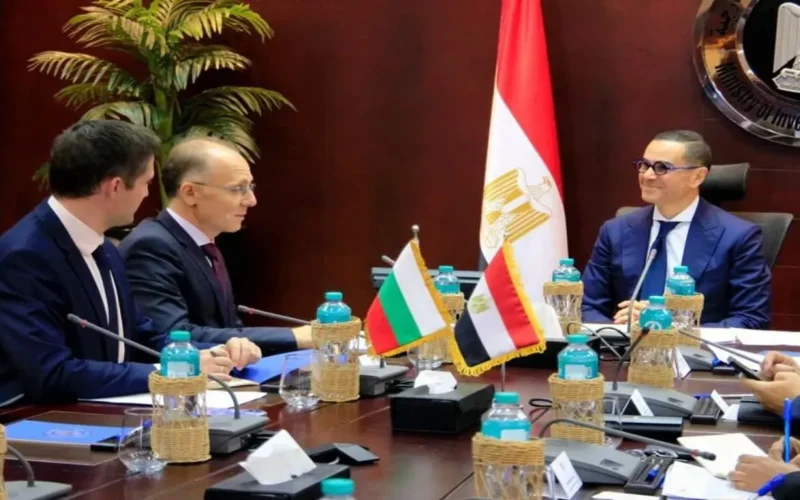 سفير بلغاريا يعلن عن 26 فرصة استثمارية واعدة في السوق المصري